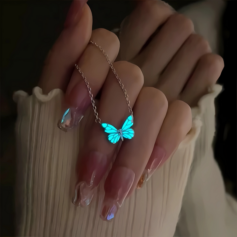 Amora Butterfly Halskette
